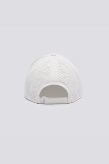 FAIRWAY CREST™ Cap