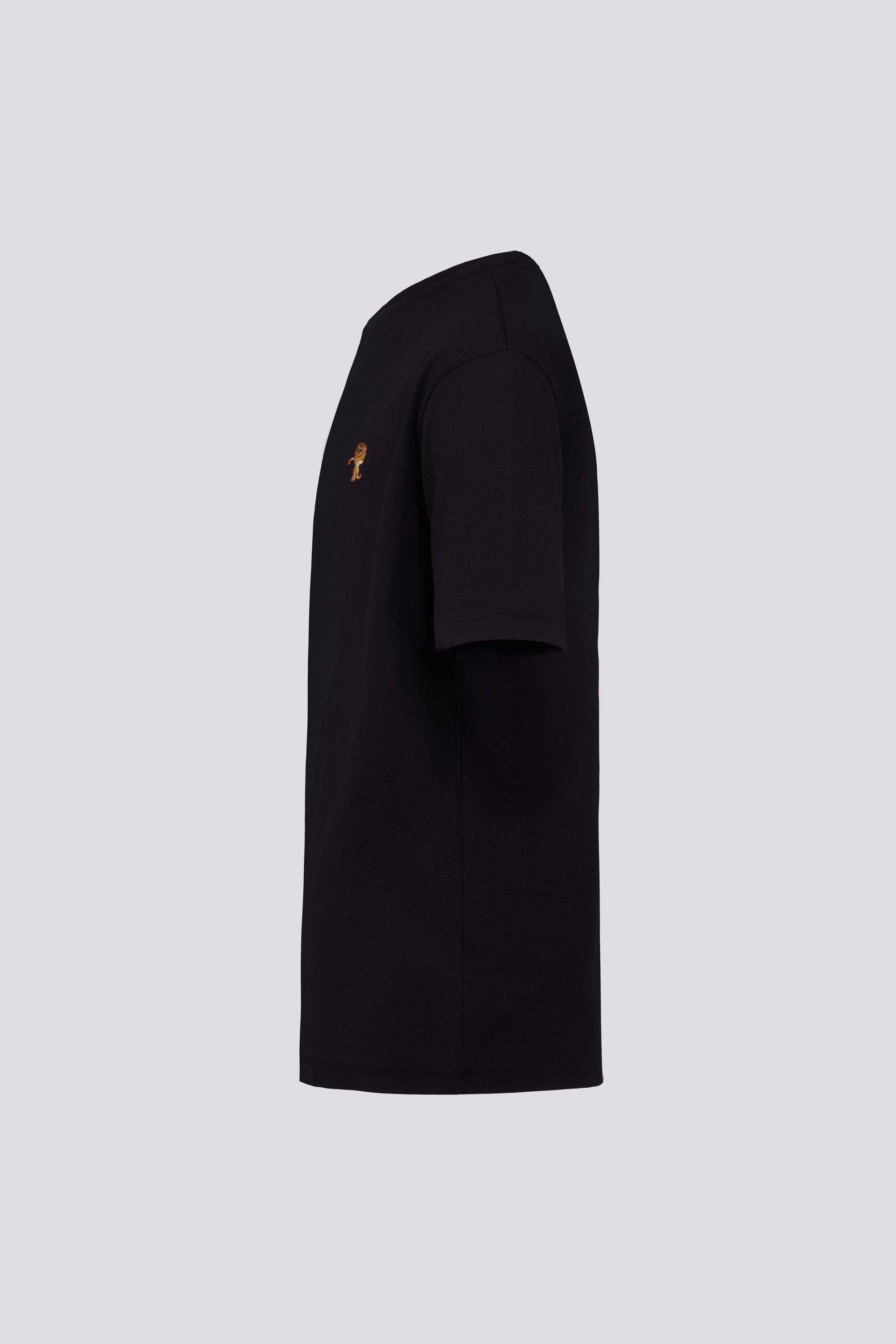 Premium T-Shirt – Onyx | Lion Collection